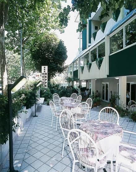 Hotel Beppe Rímini Exterior foto